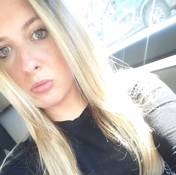 Meet your Posher, Tova - Picture 1 of 1